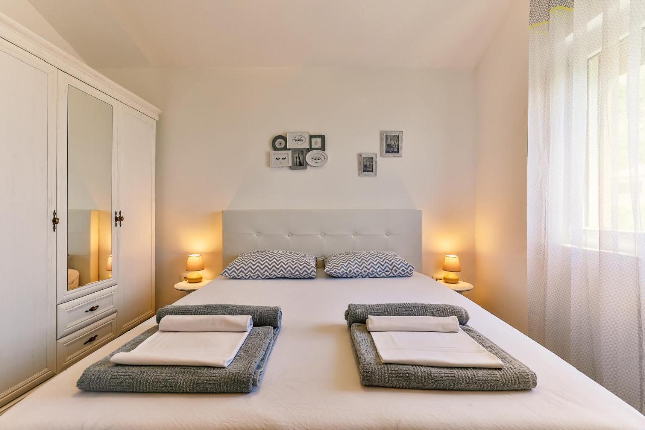 Apartmani Visum Светі-Стефан Екстер'єр фото